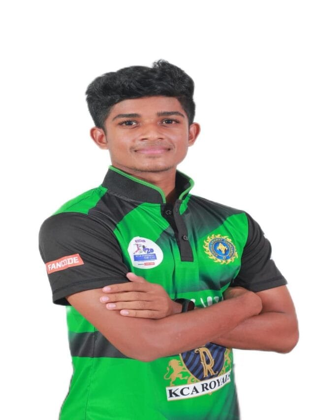 Vignesh Puthur Net Worth
